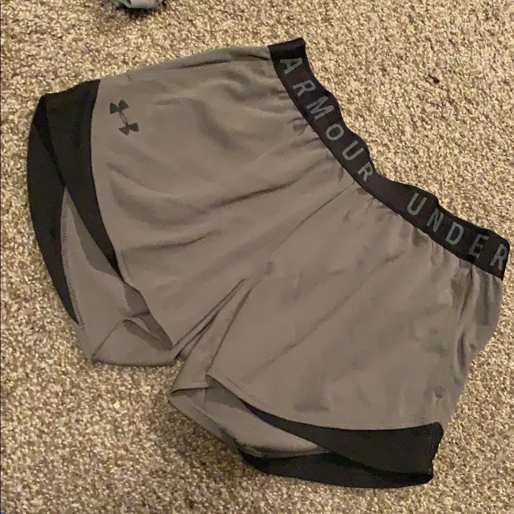 Under Armour shorts - Picture 1 of 1